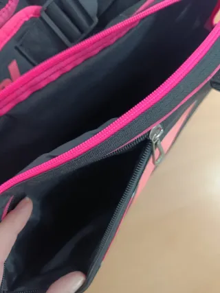 Paletero Bullpadel XSeries Negro/Rosa