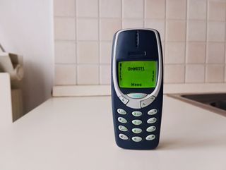 Nokia 3310 Funzionante + Batteria + Caricabatterie