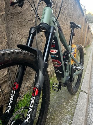 Focus Thron 2(vendo o cambio por moto de circuito)