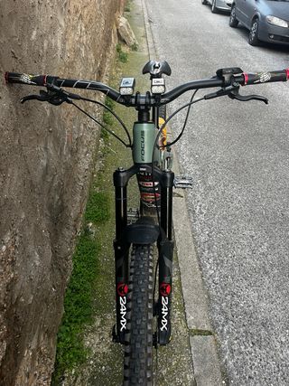 Focus Thron 2(vendo o cambio por moto de circuito)