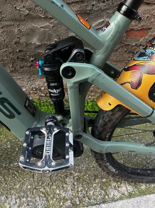 Focus Thron 2(vendo o cambio por moto de circuito)