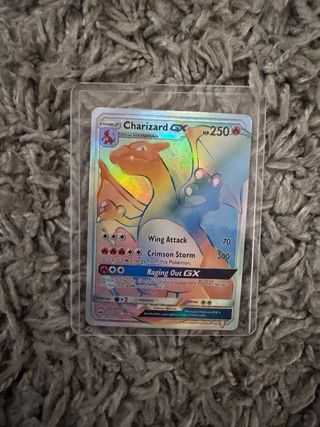 Carte Pokémon Charizard riproduzioni esposizione