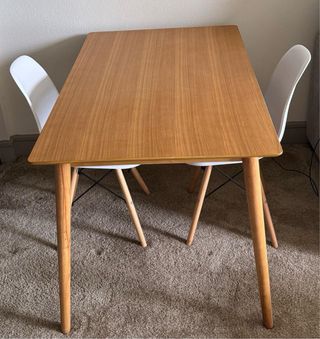 Mesa comedor madera y plástico