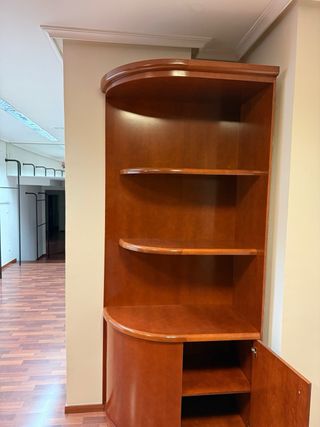 Muebles de madera y mostrador