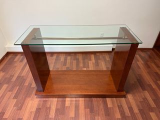 Muebles de madera y mostrador