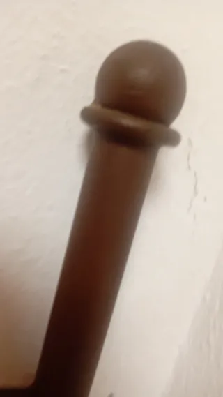 Cabecero de forja marrón