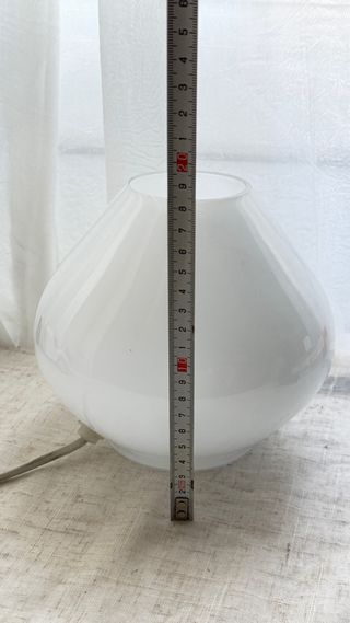 Lámpara opalina blanca firma HABITAT años 80