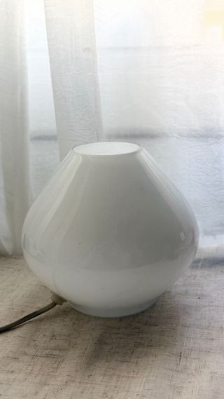 Lámpara opalina blanca firma HABITAT años 80