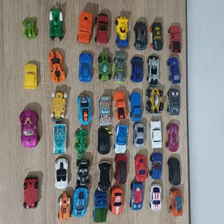Lote de coches de juguete