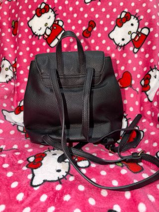 Mochila negra tejida