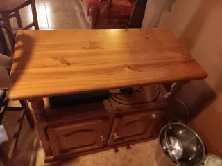Mesa de TV de madera