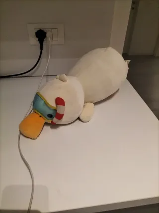 Peluche anatra con occhiali