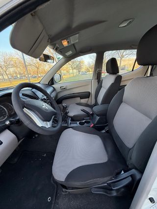 Mitsubishi L200 2011