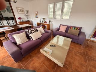 Sofá Kivik 2 plazas Ikea Morado