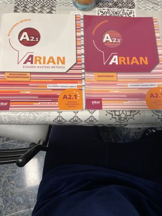 Arian A2.1 Ikaslearen liburua (+CD audioa)