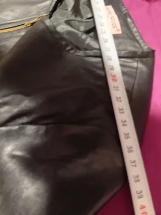 Chaqueta polipiel negra con encaje Talla S