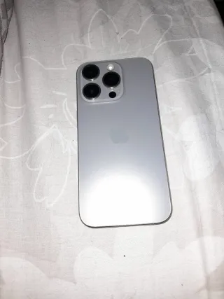 iPhone 15 Pro Max Plata - Para piezas
