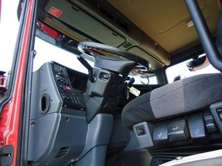 Scania P 360-CAMIONES LONAS / TAUTLINER