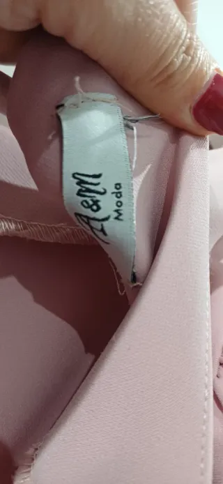 Vestido rosa espalda manga francesa