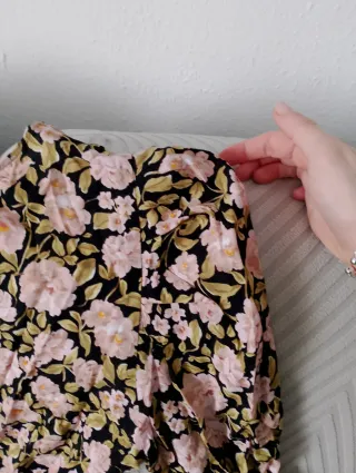 Vestido Zara flores manga larga