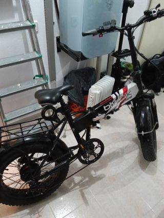 Bicicleta Eléctrica Plegable Fat Bike Negra