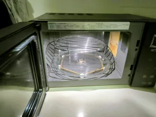 Microondas LG MH6535GDS para piezas