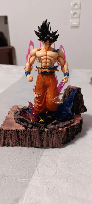 Pack Figuras Goku Ultra Instinto