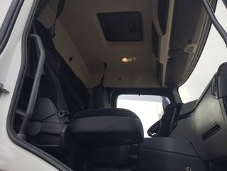 Mercedes ANTOS 25 40-CAMIONES LONAS / TAUTLINER