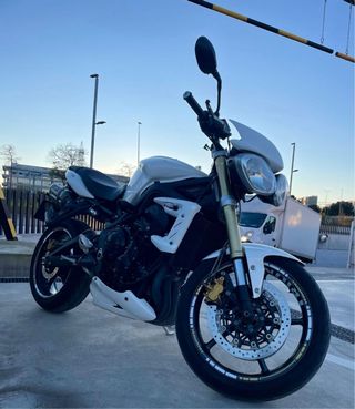Triumph Street Triple 675 2012 - Extras - ITV 2027