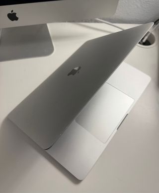 MacBook Pro 13’ Touchbar i7 16RAM 512SSD