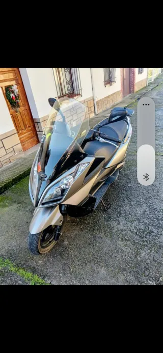 Kymco Superdink 300i ABS
