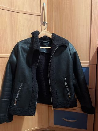 Cazadora negra nueva talla S