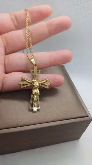Cadena y Cruz Jesús Chapado Oro 18k