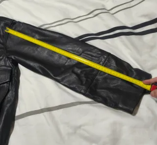 CHOllo. Cazadora Piel Zara Marrón oscura con tonos