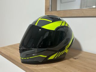 Casco Modular Moto Negro y Amarillo