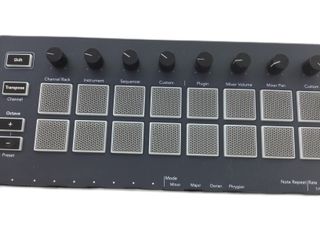 E735196-0 Teclado Electronico Novation Flkey Mi