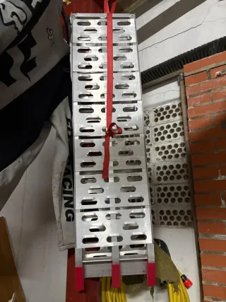 Rampa de remolque plegable