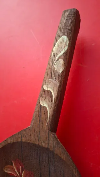 Paletta in legno dipinta a mano