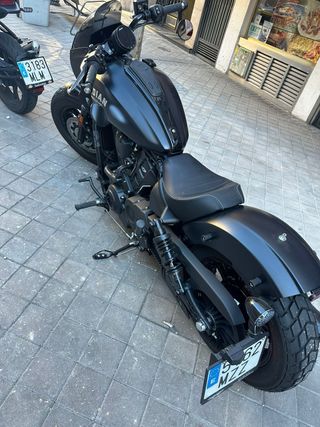 Indian Scout Bobber 2024 Negra