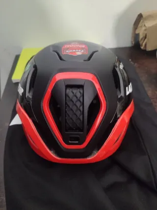 Casco Lazer Kineticore team pauwels Sauzen Bingoal