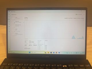 ASUS Zenbook 13 i7 16gb