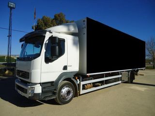 Volvo FL 240-CAMIONES FURGONES