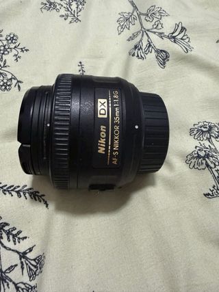 Objetivo Nikon 35mm f/1.8G DX
