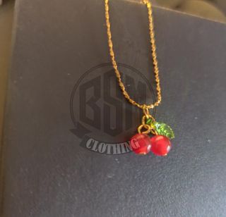 Collana con ciondolo ciliegie rosse