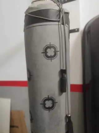 Saco de boxeo con soporte