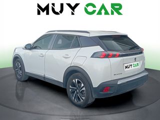 Peugeot e-2008 Eléctrico Allure 100 kW (136 CV)