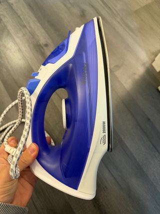 Plancha de vapor Bluesky 2000W