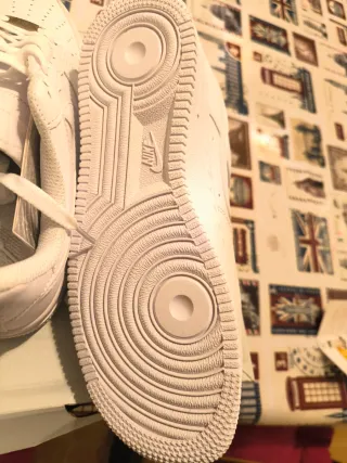 Zapatillas totalmente nueva