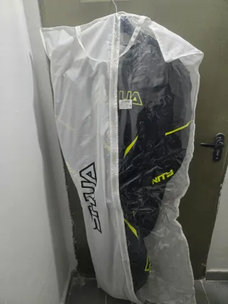 Traje de moto SHUA cuero negro y amarillo