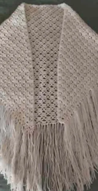 Mantón/Chal artesanal vintage crema